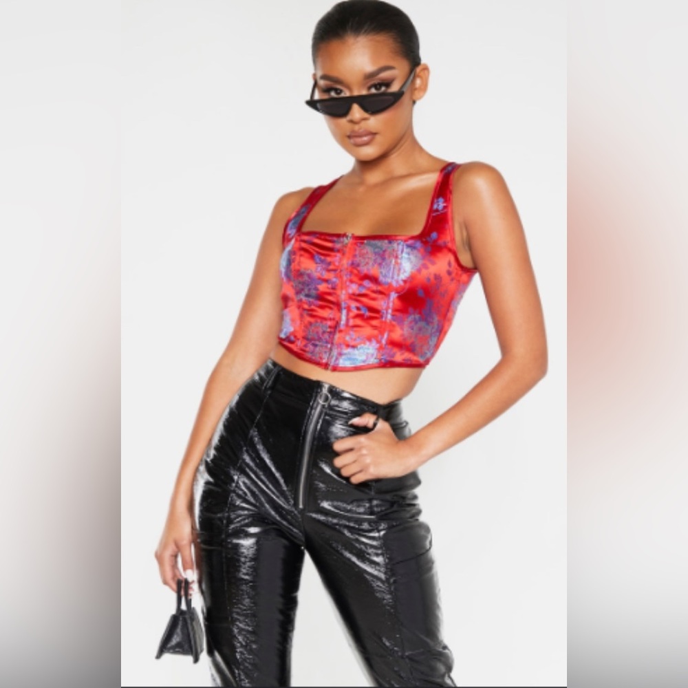 PrettyLittleThing Oriental ZipUp Corset